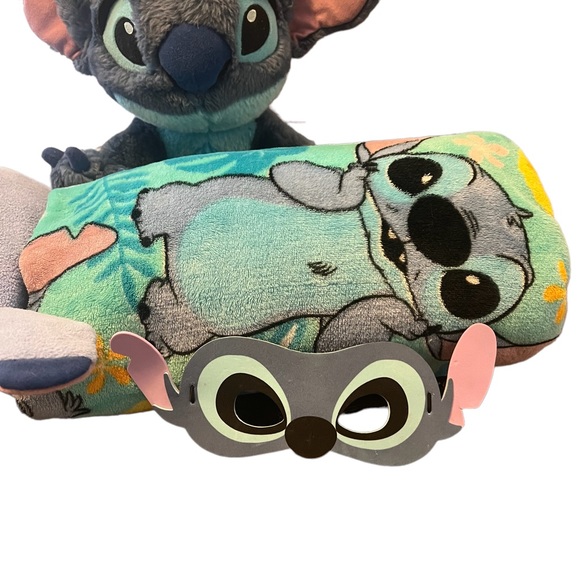 Stitch Fans! Plush blanket, stuffed toy, tsum tsum and mask - Picture 3 of 5